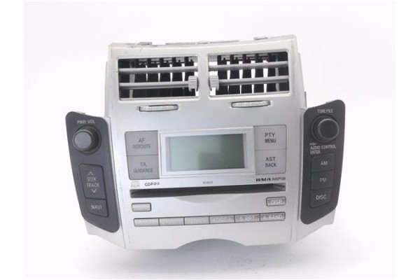Recambio de autoradio para toyota yaris (ksp9/scp9/nlp9) 1.3 vvt-i referencia OEM IAM 861200D120  