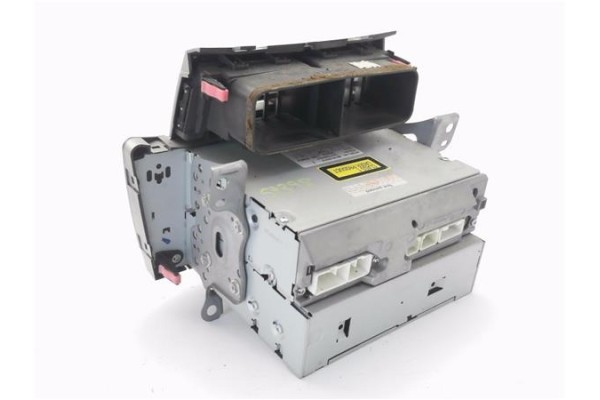 Recambio de autoradio para toyota yaris (ksp9/scp9/nlp9) 1.3 vvt-i referencia OEM IAM 861200D120  