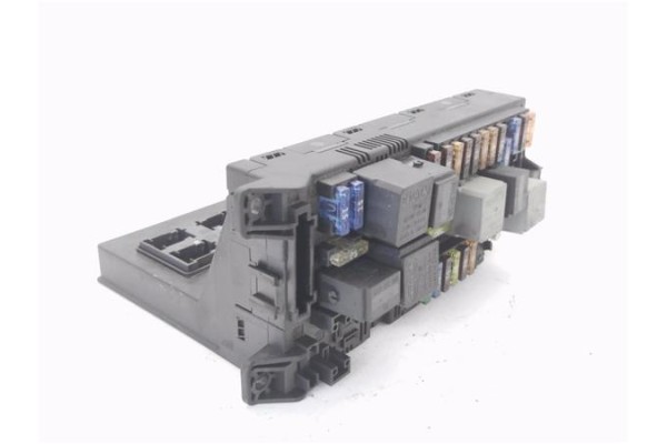 Recambio de caja fusibles/rele para mercedes-benz clase e (bm 211) berlina 2.7 e 270 cdi (211.016) referencia OEM IAM 2115457801