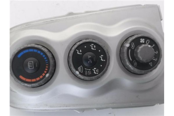 Recambio de mandos calefaccion / a.a. para toyota yaris (ksp9/scp9/nlp9) 1.3 vvt-i referencia OEM IAM 554060D190  