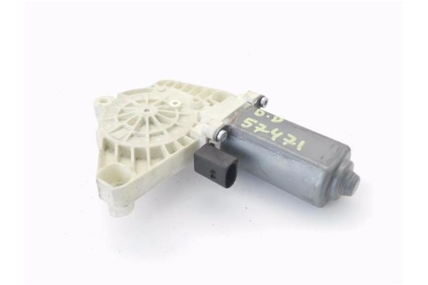 Recambio de motor elevalunas delantero derecho para mercedes-benz clase a (bm 169) 2.0 a 180 cdi (169.007) referencia OEM IAM A1