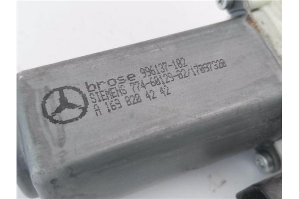 Recambio de motor elevalunas delantero derecho para mercedes-benz clase a (bm 169) 2.0 a 180 cdi (169.007) referencia OEM IAM A1
