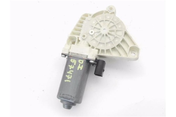 Recambio de motor elevalunas delantero izquierdo para mercedes-benz clase a (bm 169) 2.0 a 180 cdi (169.007) referencia OEM IAM 