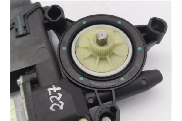 Recambio de motor elevalunas delantero izquierdo para volkswagen polo iv (9n1) 1.2 conceptline referencia OEM IAM 6Q02959802A 40