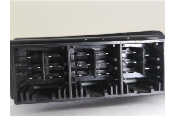 Recambio de motor elevalunas delantero izquierdo para volkswagen polo iv (9n1) 1.2 conceptline referencia OEM IAM 6Q02959802A 40