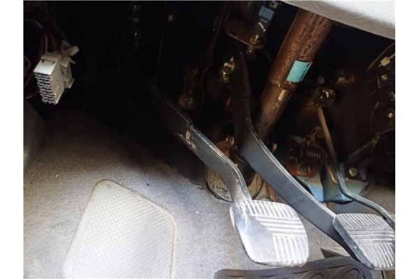 Recambio de pedal embrague para nissan terrano ii (r20) 2.4 i 12v 4wd referencia OEM IAM   