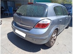 opel astra h berlina del año 2004