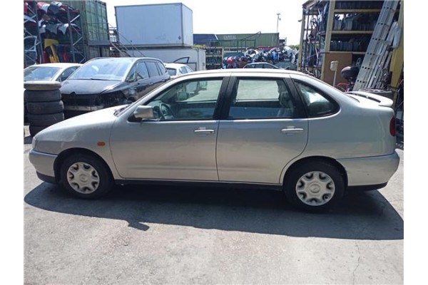 seat cordoba berlina (6k2) del año 1999