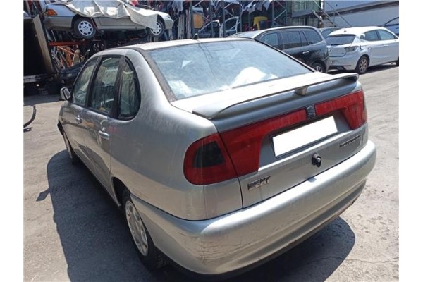 seat cordoba berlina (6k2) del año 1999