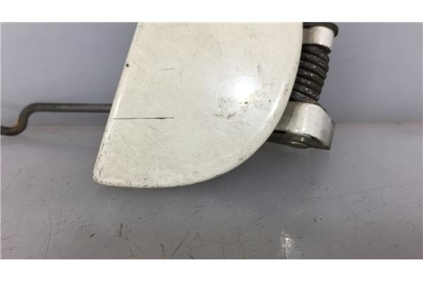 Recambio de maneta exterior delantero izquierda para nissan vanette cargo (hc23) 2.3 d referencia OEM IAM 806077C913  