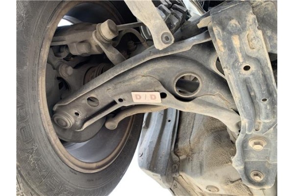 Recambio de brazo suspension delantero derecho para toyota yaris (ksp9/scp9/nlp9) 1.4 active referencia OEM IAM 4806809040  