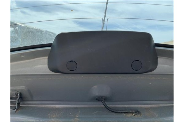 Recambio de luz central de freno para toyota yaris (ksp9/scp9/nlp9) 1.4 active referencia OEM IAM 815700D040  
