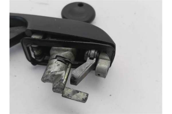 Recambio de maneta exterior delantero izquierda para volkswagen polo coupé (86c, 80) 1.3 referencia OEM IAM   