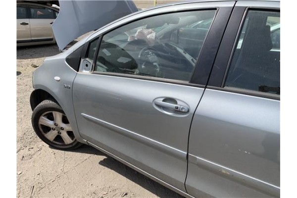 Recambio de puerta delantero izquierda para toyota yaris (ksp9/scp9/nlp9) 1.4 active referencia OEM IAM 670020D170  