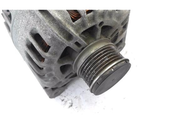 Recambio de alternador para renault megane iii sport tourer 1.5 business referencia OEM IAM 231000027R  