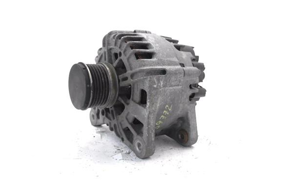 Recambio de alternador para renault megane iii sport tourer 1.5 business referencia OEM IAM 231000027R  