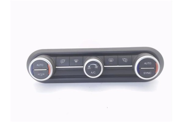 Recambio de mandos climatizador para alfa romeo giulia (952) 2.2 super referencia OEM IAM 01561390660  