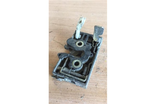 Recambio de cierre electromagnetico trasero izquierdo para seat toledo (1l) 1.6 i referencia OEM IAM 1L0839015  