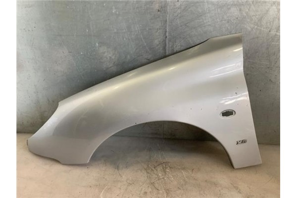 Recambio de aleta delantero izquierda para peugeot 206 1.6 i referencia OEM IAM 7840J4  