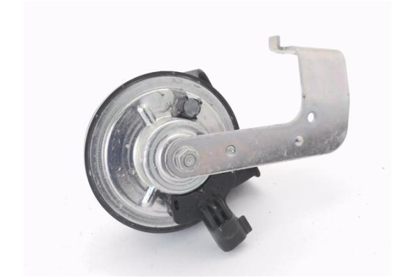 Recambio de bocina para alfa romeo giulia (952) 2.2 super referencia OEM IAM A046522 50534118 