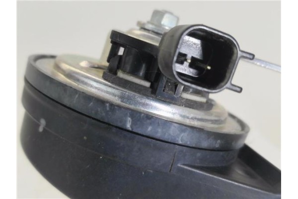 Recambio de bocina para alfa romeo giulia (952) 2.2 super referencia OEM IAM A046522 50534118 