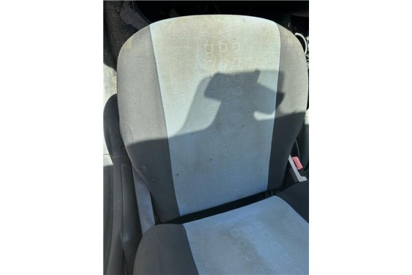 Recambio de asiento delantero izquierdo para fiat ii panda (169) 1.2 referencia OEM IAM   