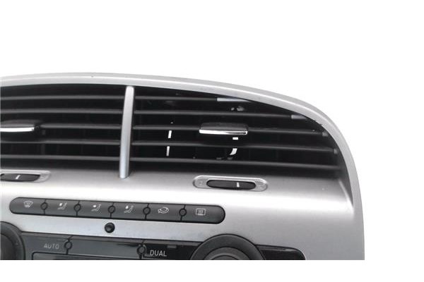 Recambio de consola para seat altea xl (5p5) 2.0 freetrack 4x4 referencia OEM IAM 5P1819110N 5P1858071C 