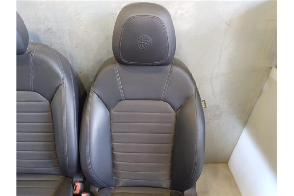 Recambio de juego asientos para alfa romeo giulia (952) 2.2 super referencia OEM IAM 6002070033 6002070034 