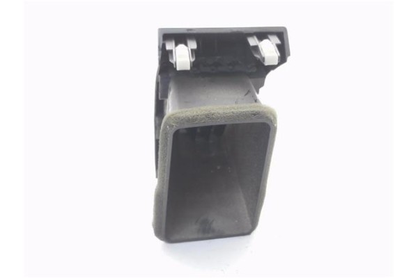 Recambio de rejilla entrada de aire para mitsubishi outlander (cw0) 2.0 di-d intense referencia OEM IAM 8030A024ZZ  