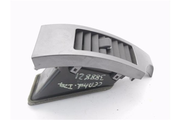 Recambio de rejilla entrada de aire para mitsubishi outlander (cw0) 2.0 di-d intense referencia OEM IAM 8030A013ZZ  