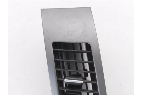 Recambio de rejilla entrada de aire para mitsubishi outlander (cw0) 2.0 di-d intense referencia OEM IAM 8030A013ZZ  