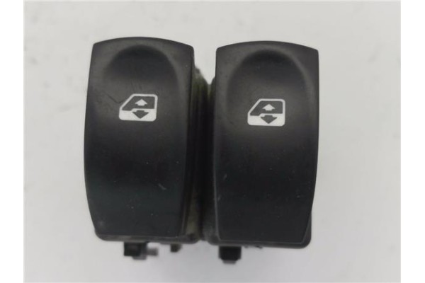 Recambio de mando elevalunas delantero izquierdo para renault clio iii 1.6 16v referencia OEM IAM 8200214939  