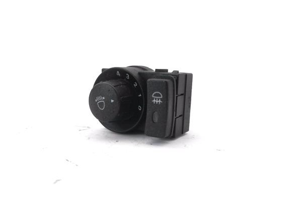 Recambio de interruptor regulacion altura faros para ssangyong rexton 2.7 270 xdi limited referencia OEM IAM 8586008c00  