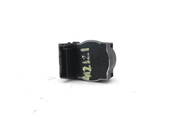Recambio de interruptor regulacion altura faros para ssangyong rexton 2.7 270 xdi limited referencia OEM IAM 8586008c00  