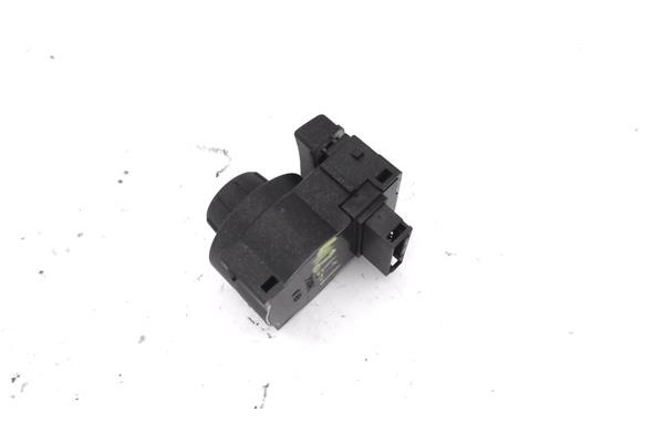 Recambio de interruptor regulacion altura faros para ssangyong rexton 2.7 270 xdi limited referencia OEM IAM 8586008c00  