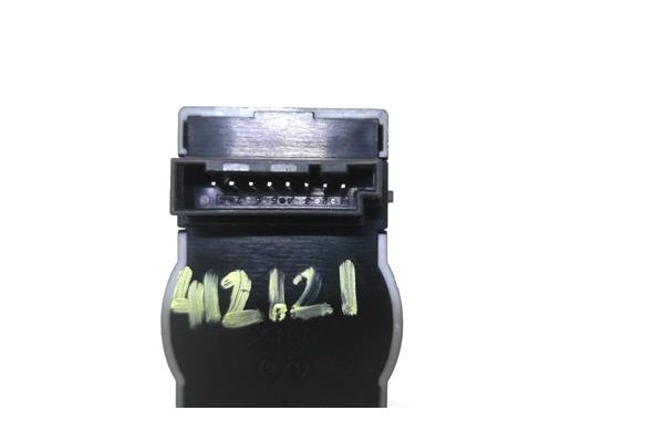 Recambio de interruptor regulacion altura faros para ssangyong rexton 2.7 270 xdi limited referencia OEM IAM 8586008c00  