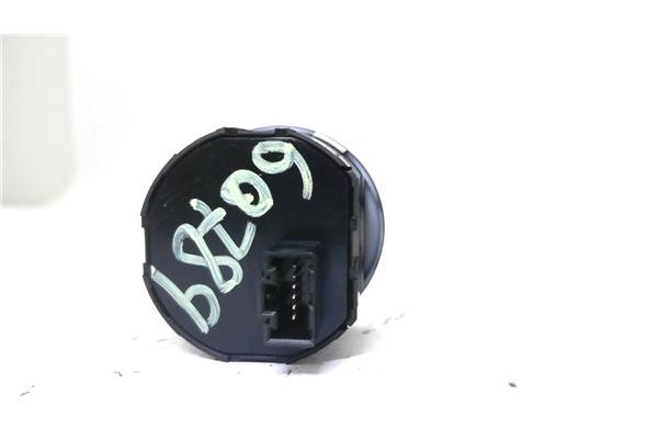 Recambio de mando multifuncion para ssangyong rexton 2.7 270 xdi limited referencia OEM IAM 8586008C00  