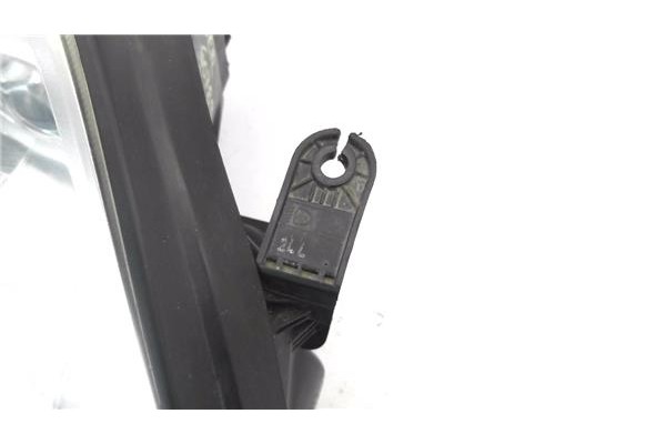 Recambio de faro delantero dcho para ssangyong rexton 2.7 270 xdi limited referencia OEM IAM 8310208B10  