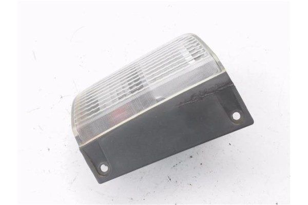 Recambio de piloto antiniebla trasero izquierdo para opel vivaro 2.0 cdti referencia OEM IAM 93198631  