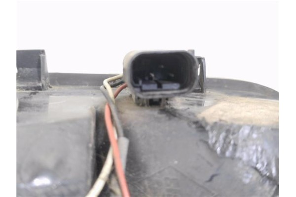 Recambio de piloto antiniebla trasero izquierdo para opel vivaro 2.0 cdti referencia OEM IAM 93198631  
