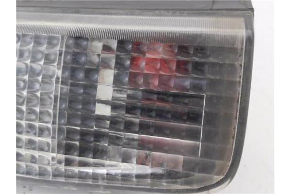 Recambio de piloto antiniebla trasero izquierdo para opel vivaro 2.0 cdti referencia OEM IAM 93198631  
