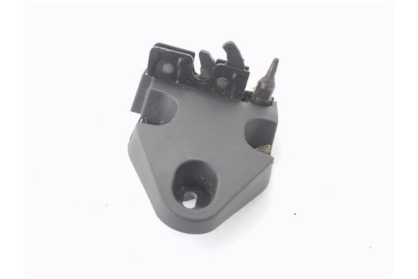 Recambio de cerradura puerta trasero izquierda para opel vivaro 2.0 cdti referencia OEM IAM 93851809  