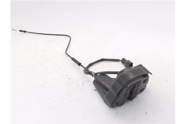 Recambio de cierre electromagnetico trasero derecho para kia carnival 2.9 crdi referencia OEM IAM 0K53A72380B  
