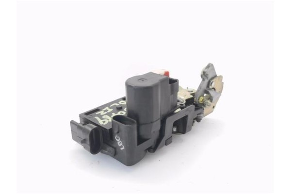 Recambio de cierre electromagnetico delantero izquierdo para ssangyong rexton 2.7 270 xdi limited referencia OEM IAM 7121008021 