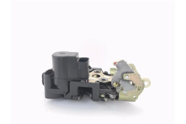 Recambio de cierre electromagnetico delantero izquierdo para ssangyong rexton 2.7 270 xdi limited referencia OEM IAM 7121008021 