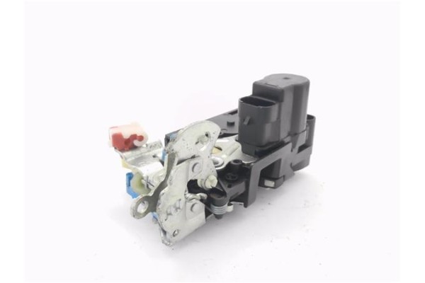 Recambio de cierre electromagnetico delantero derecho para ssangyong rexton 2.7 270 xdi limited referencia OEM IAM 7122008012  