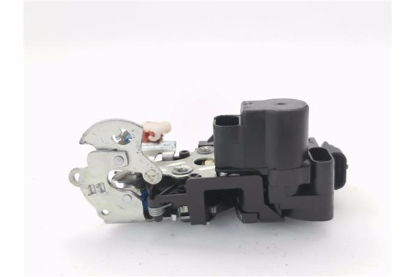 Recambio de cierre electromagnetico delantero derecho para ssangyong rexton 2.7 270 xdi limited referencia OEM IAM 7122008012  