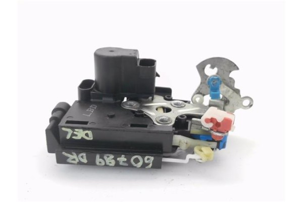 Recambio de cierre electromagnetico delantero derecho para ssangyong rexton 2.7 270 xdi limited referencia OEM IAM 7122008012  