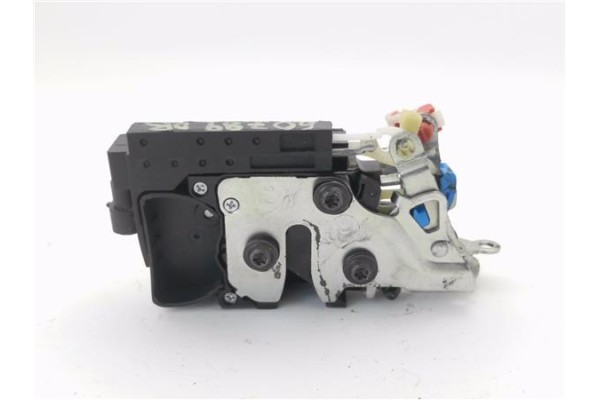 Recambio de cierre electromagnetico delantero derecho para ssangyong rexton 2.7 270 xdi limited referencia OEM IAM 7122008012  