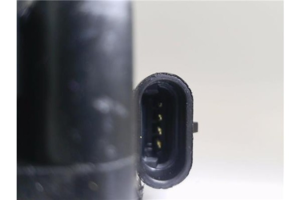 Recambio de cierre electromagnetico delantero derecho para ssangyong rexton 2.7 270 xdi limited referencia OEM IAM 7122008012  